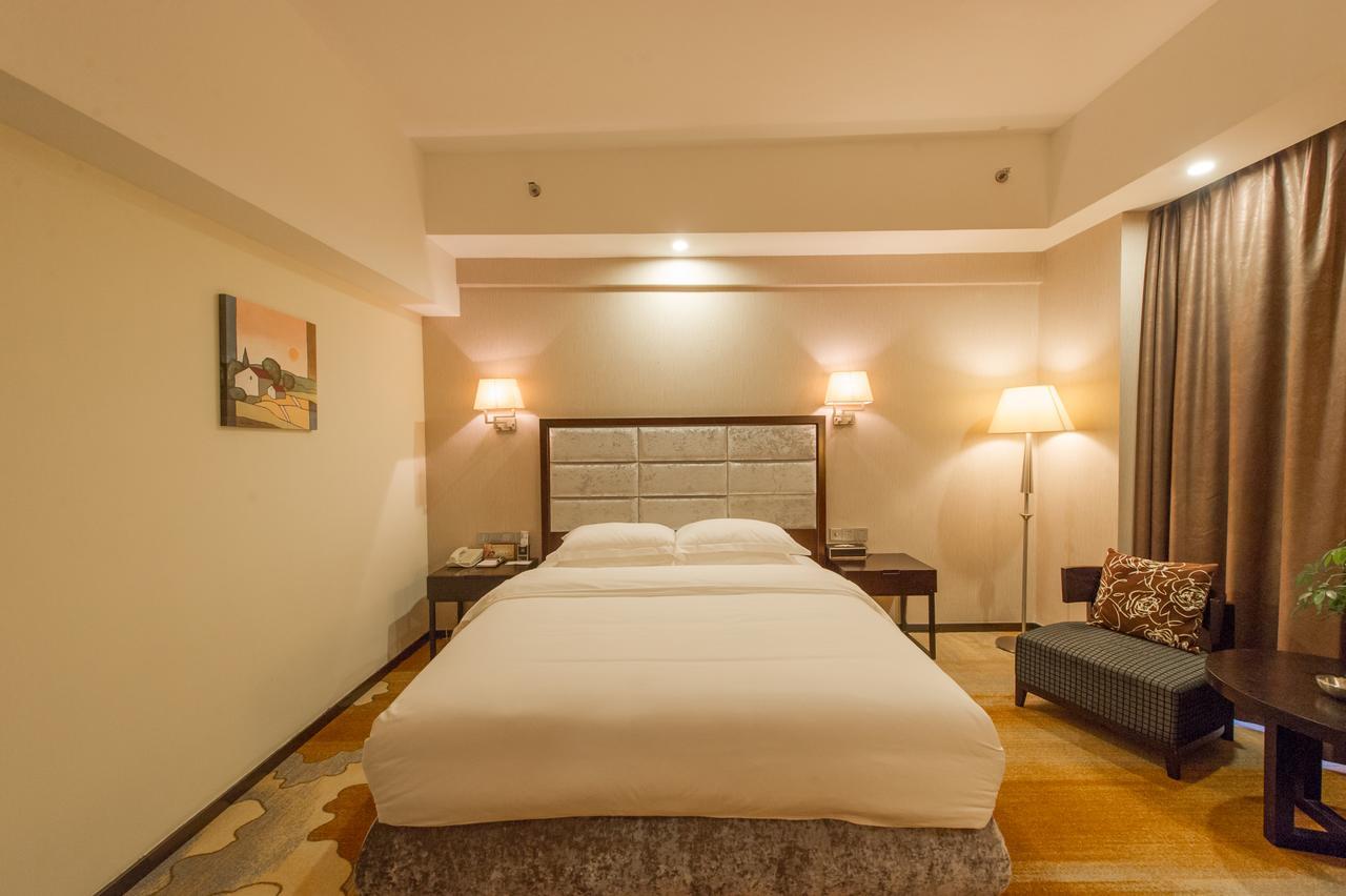 Mingfeng International Hotel Гуейлин Екстериор снимка