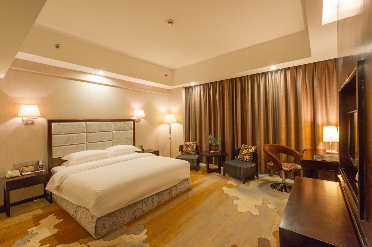 Mingfeng International Hotel Гуейлин Екстериор снимка