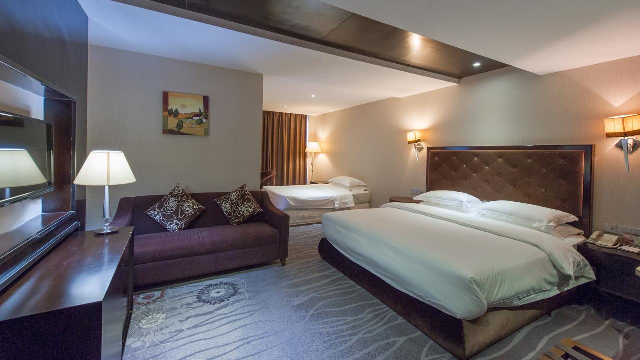 Mingfeng International Hotel Гуейлин Екстериор снимка