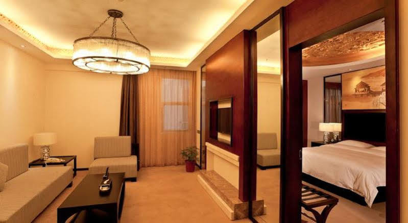 Mingfeng International Hotel Гуейлин Екстериор снимка